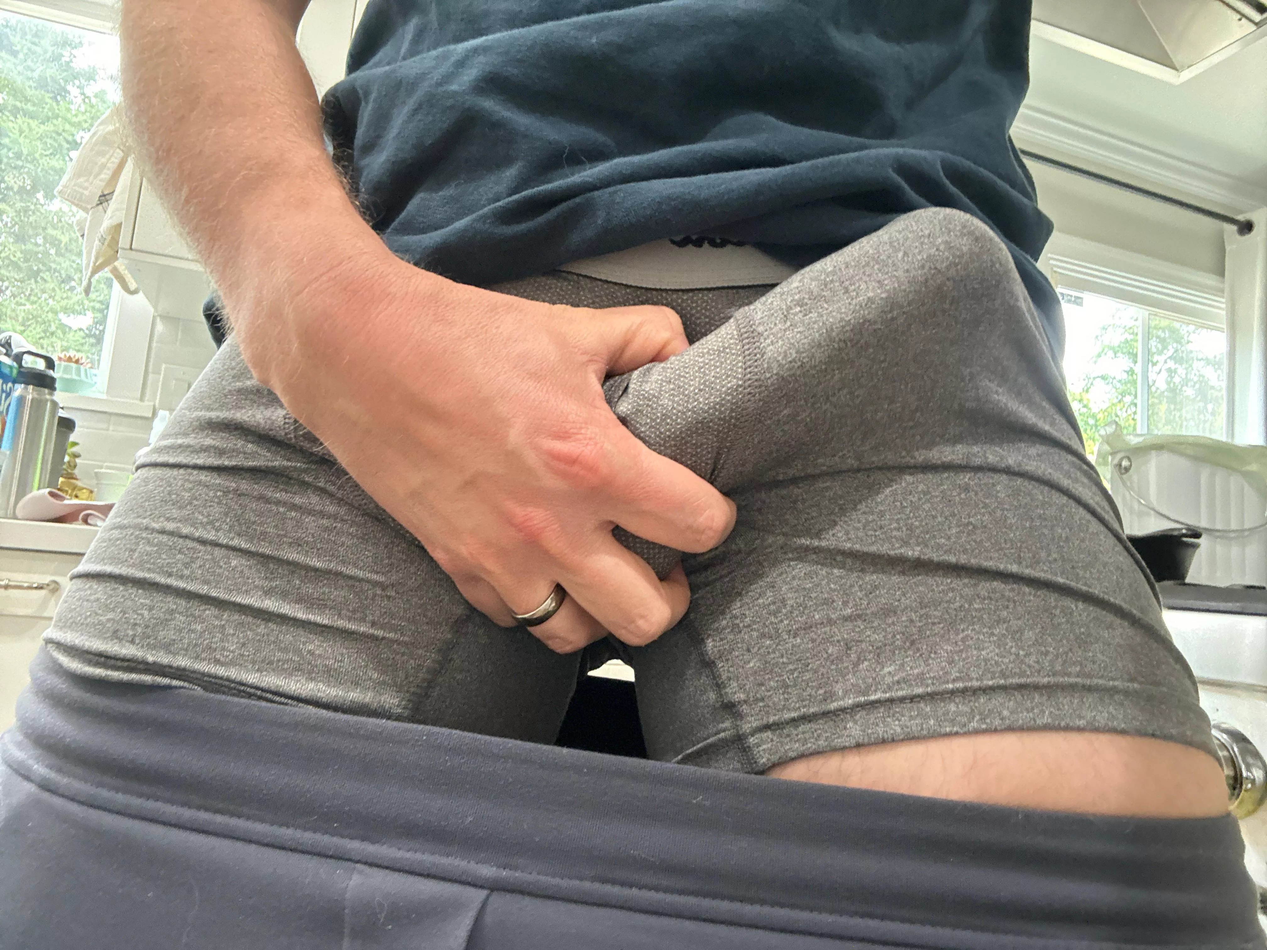 (39) Weekend morning bulge posted by xgonewildthrowawayx