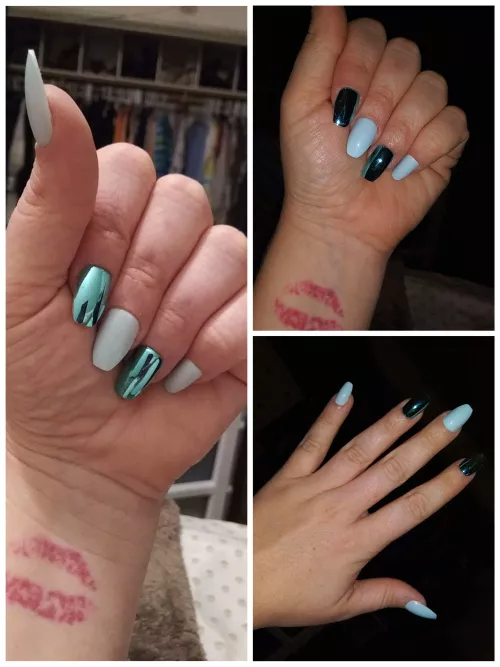DIY Nails, in Baby blue and foil blue by RentzDewRoseCity