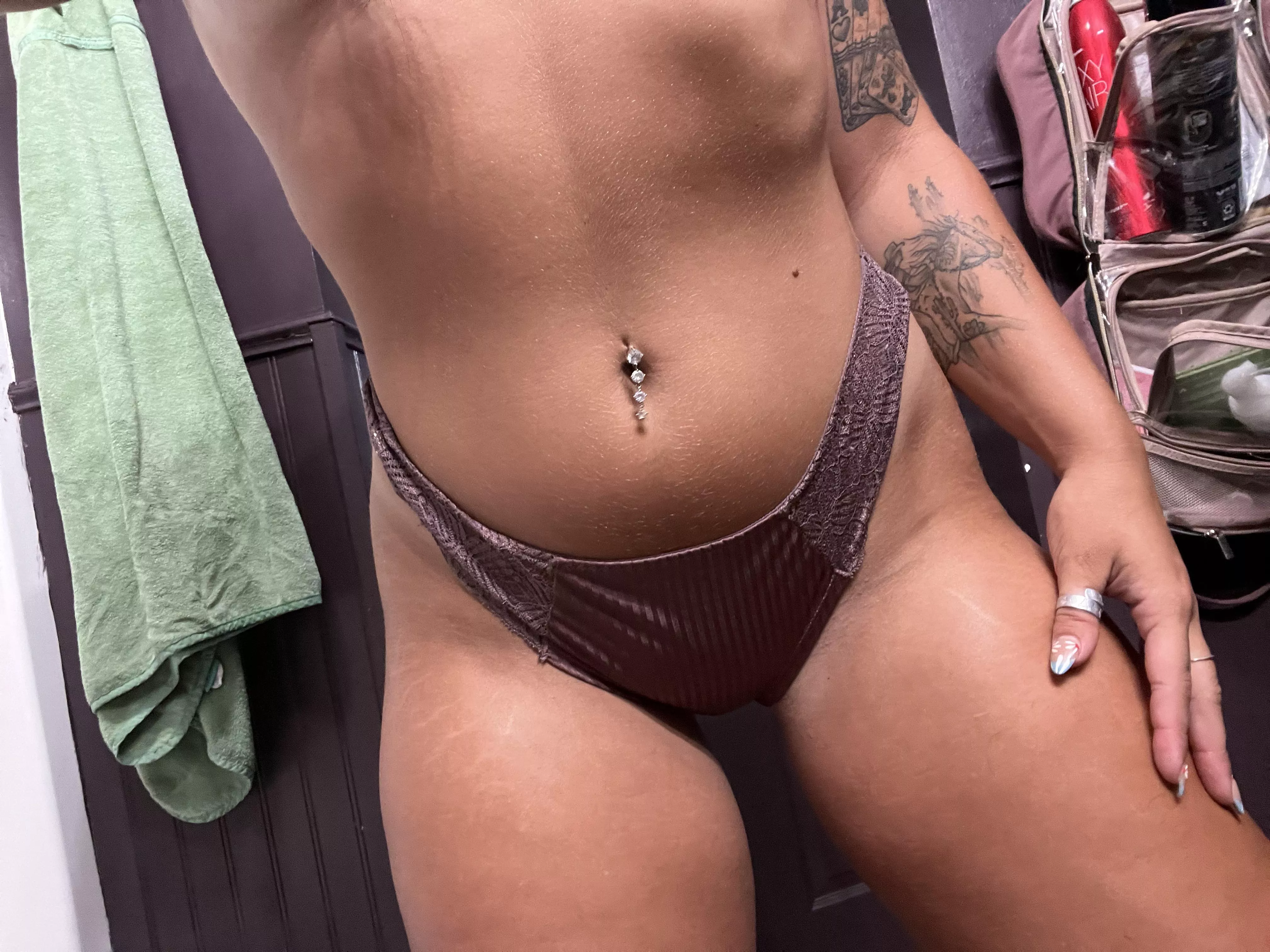 Does this color look good on me?  posted by The_Boho_Baddie