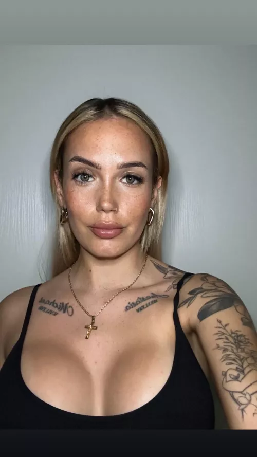 Faith as big as my boobs by SunnySunflower0