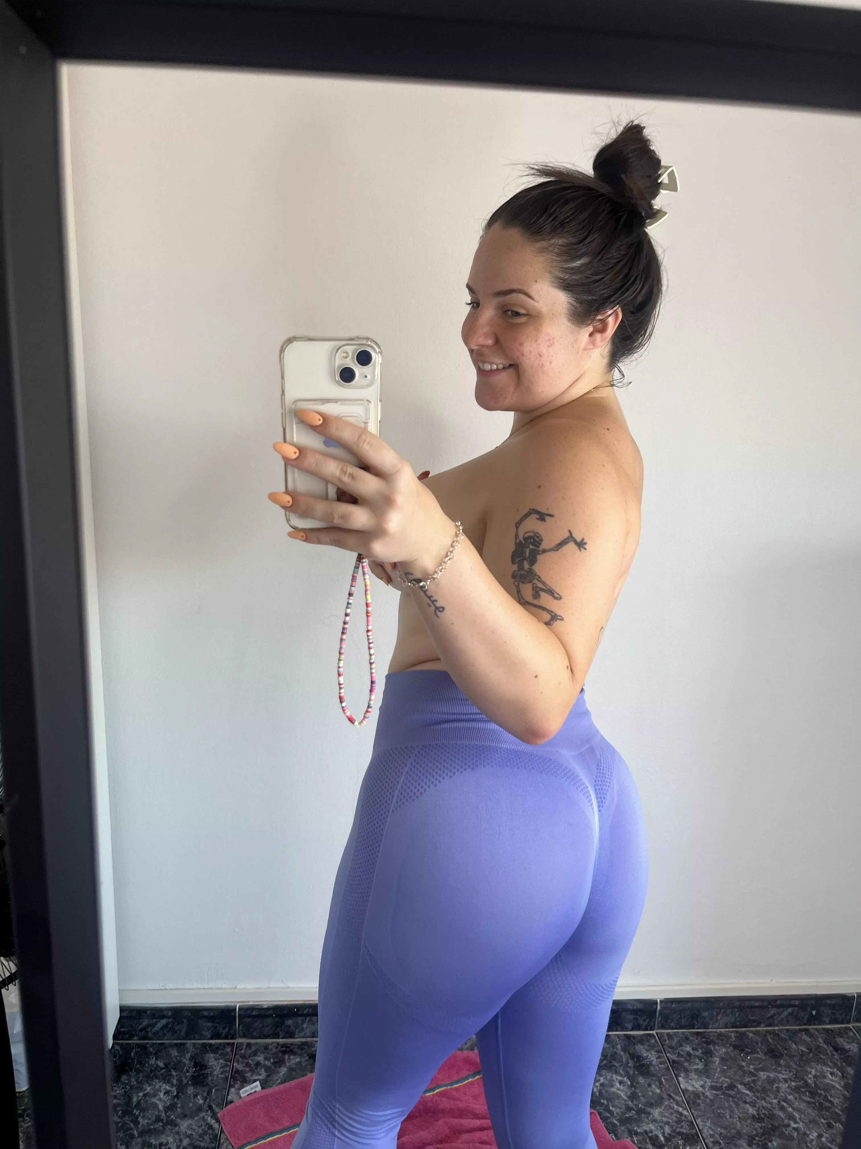 Go for a yoga class posted by Lyydii