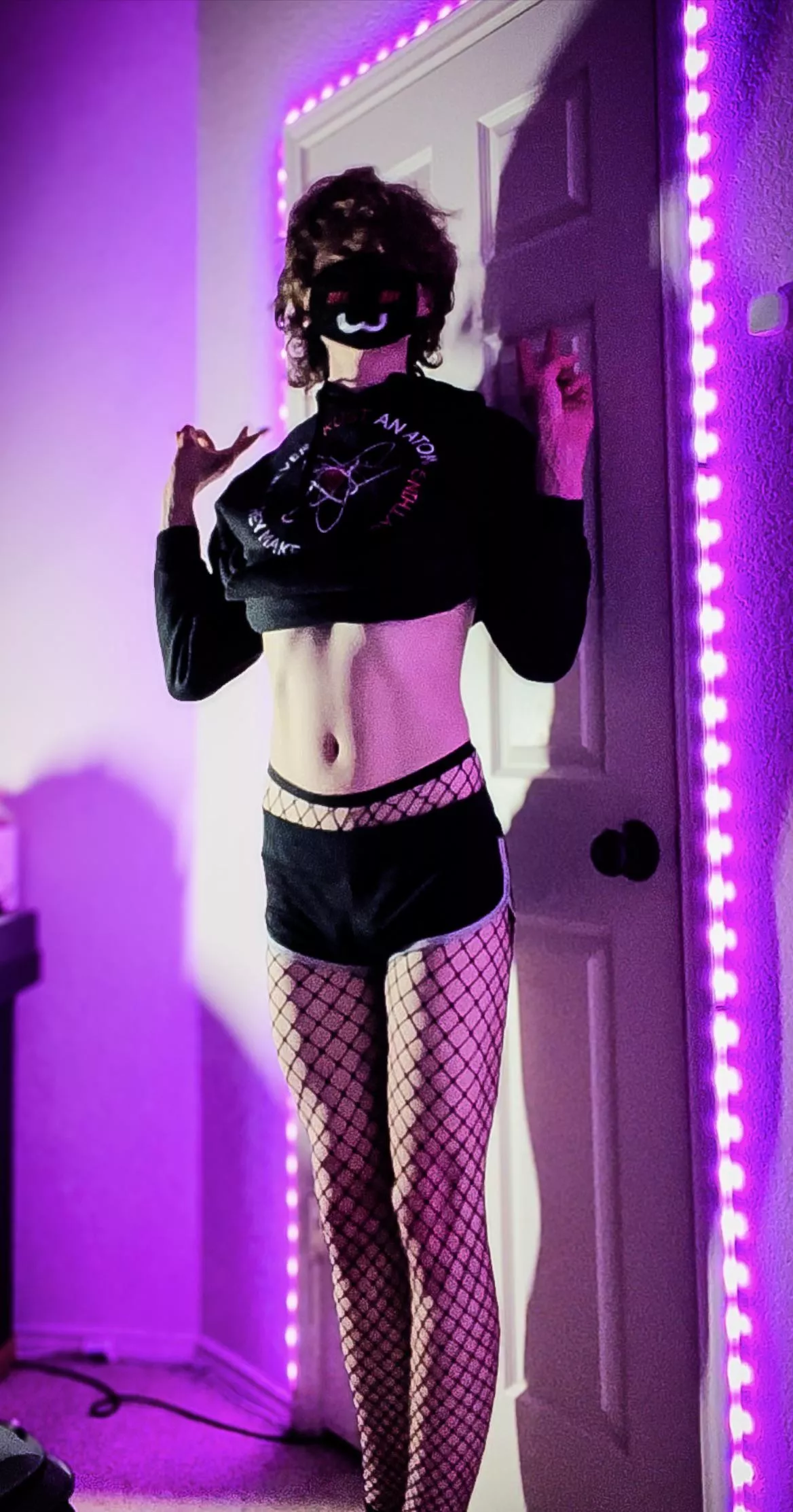 hai 💖 posted by ElysianFemboy