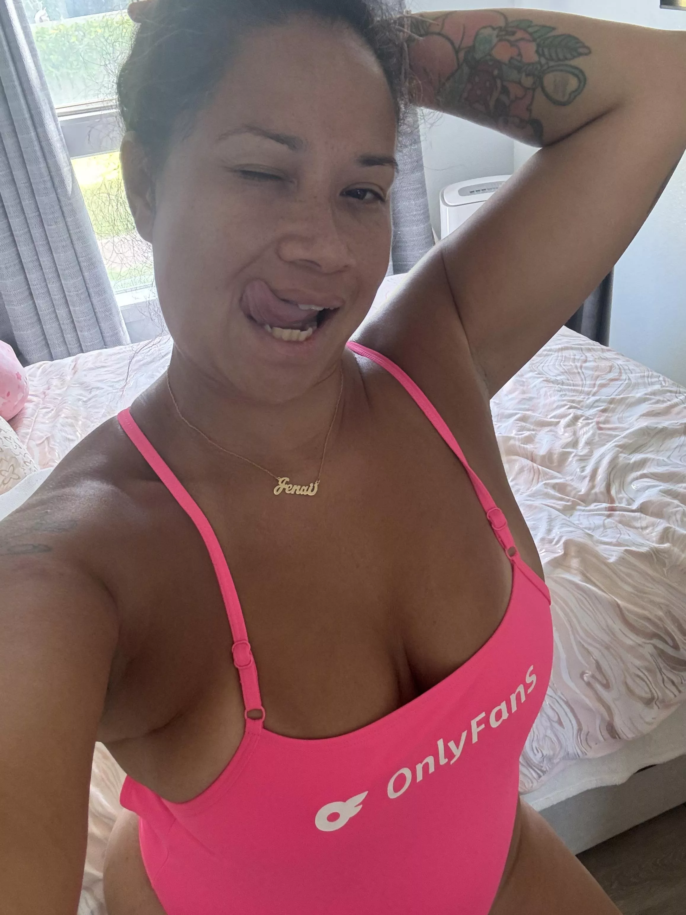 Let me show you my pink  posted by Thepinkrollerskater