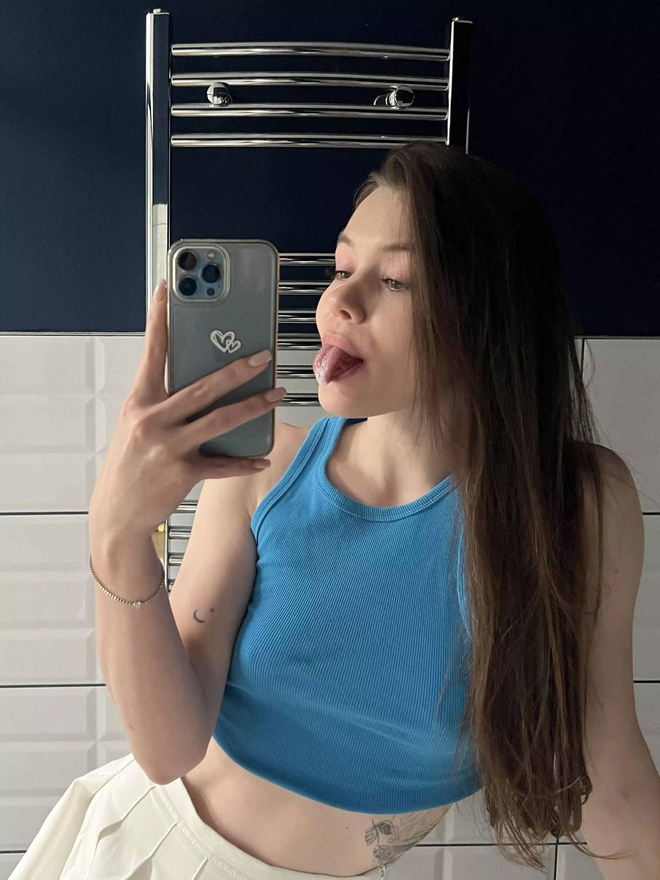 Would you punish your property if they were taking selfies like this posted by ButtyBumpy