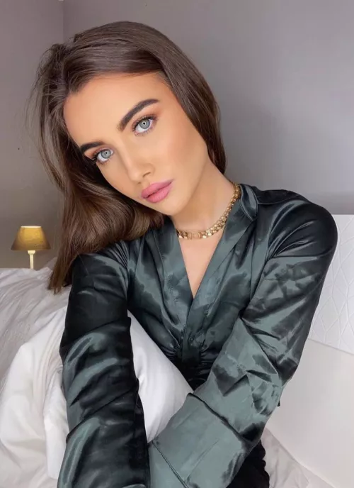 Claire Molin by Reasonable-Owl-3857