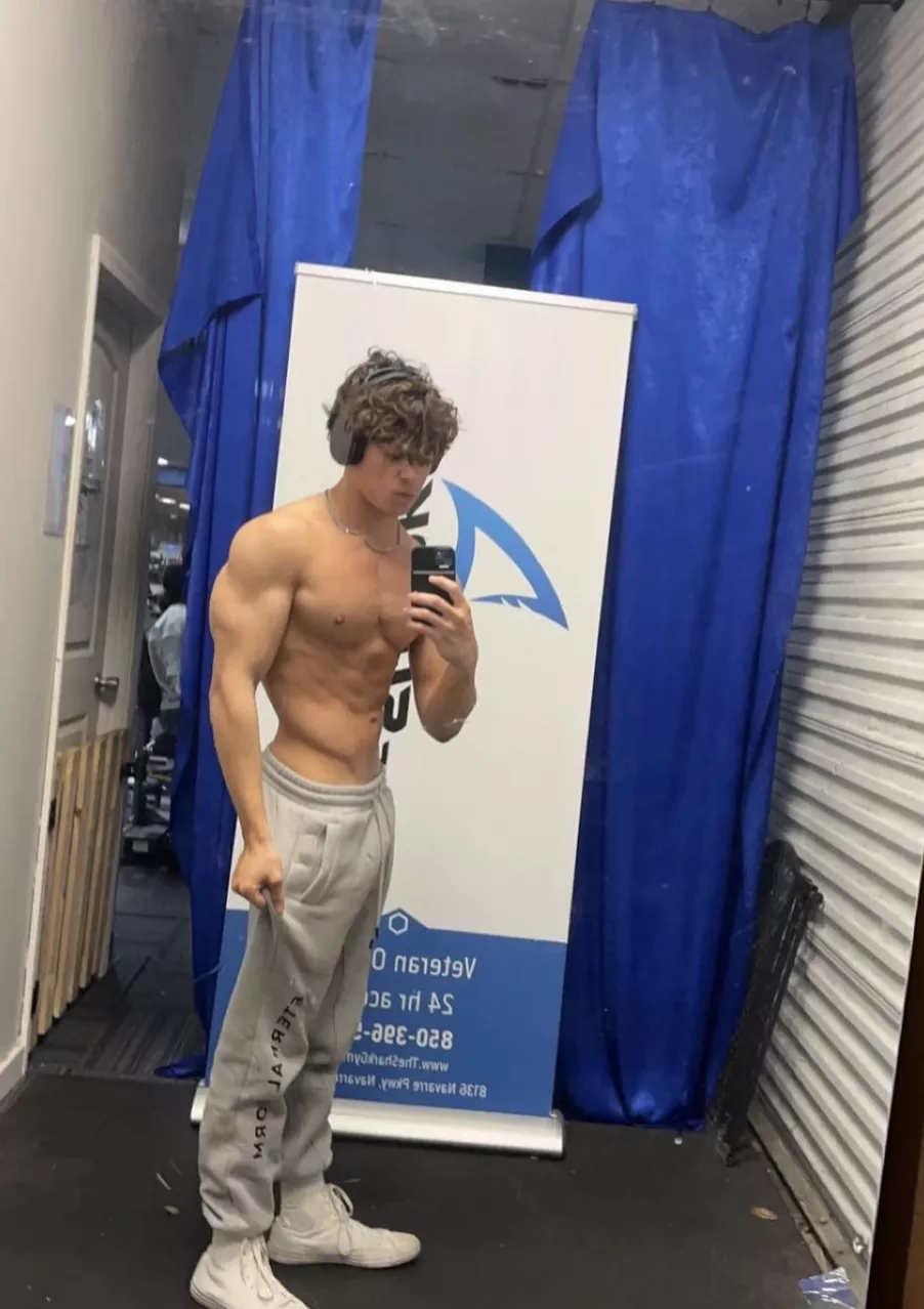 Convince me to bang you in three words or less! posted by DifficulttTrip