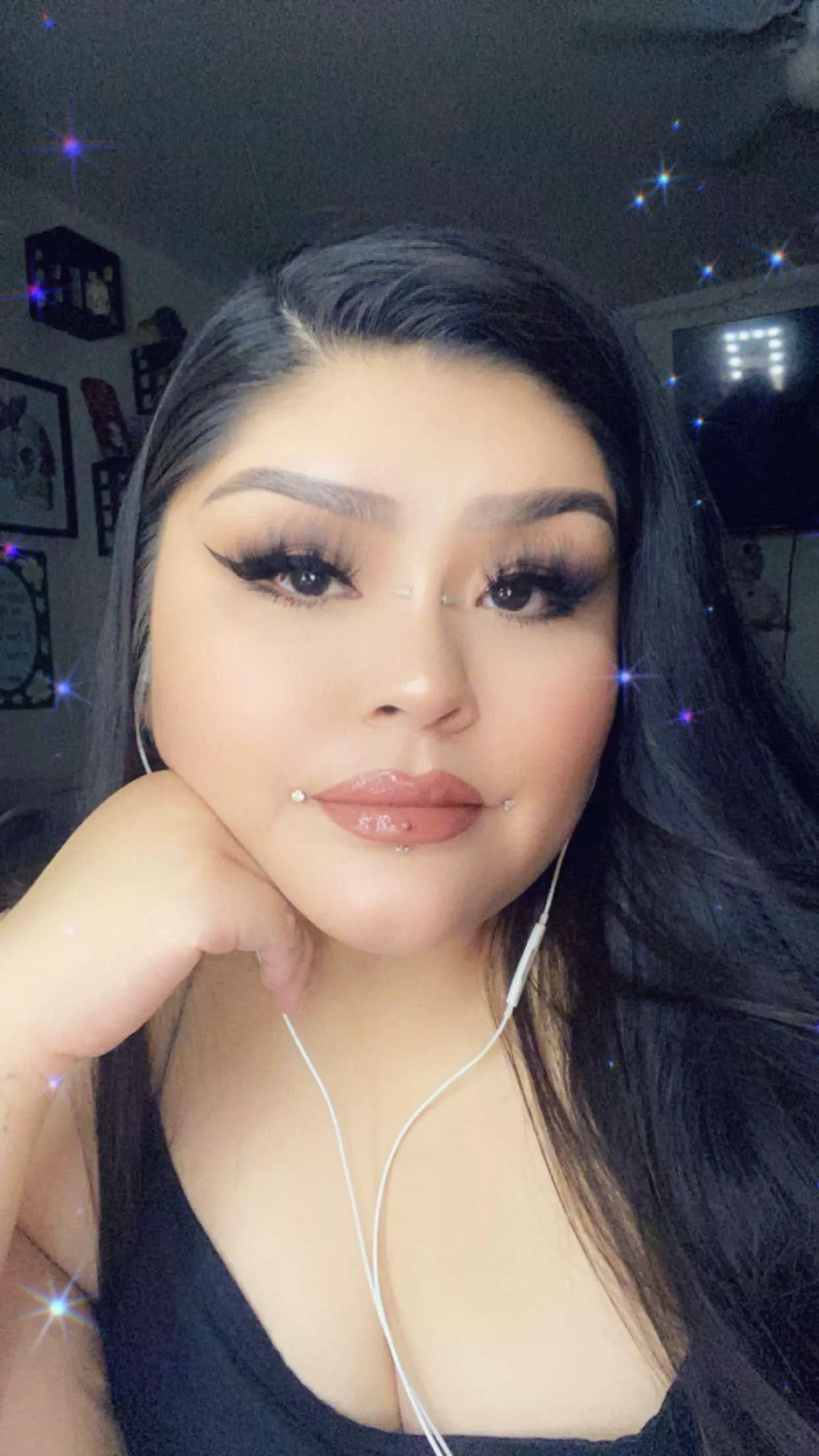 Happy Sunday  posted by holyshnighkees