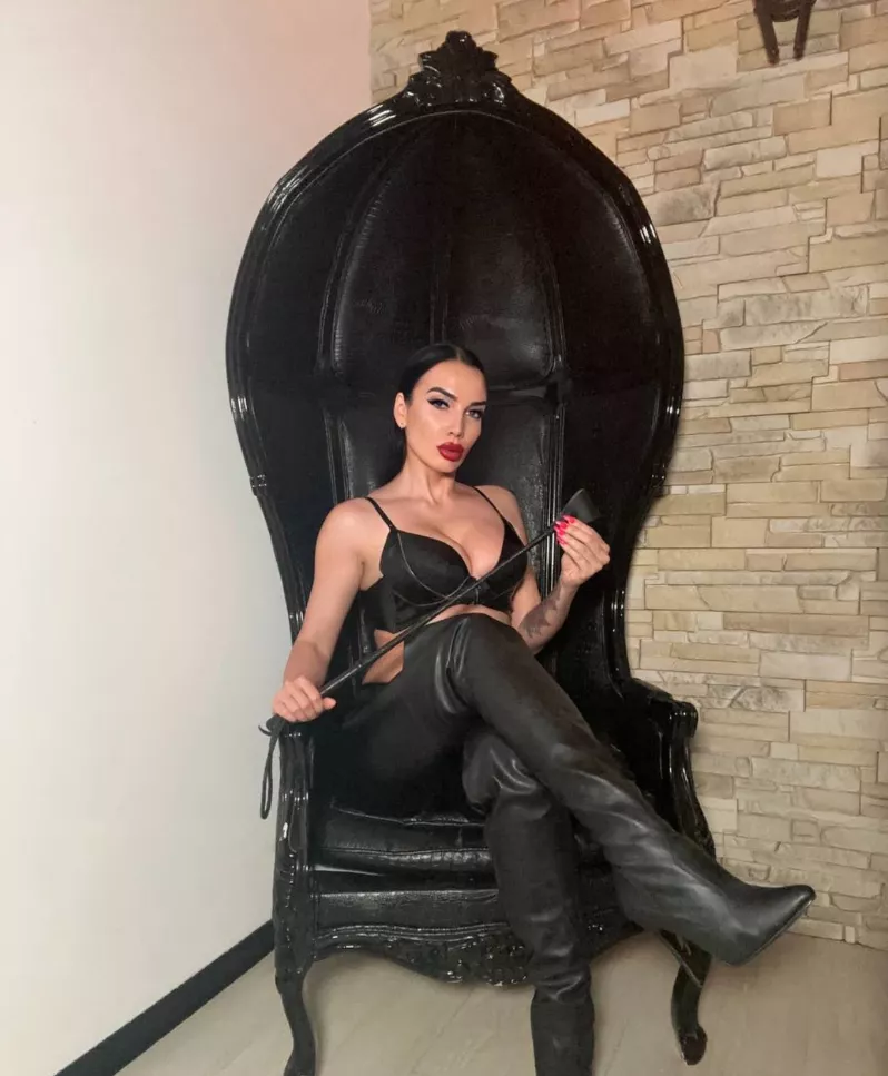 my thigh high boots want to stomp you posted by mrs_utraviolence