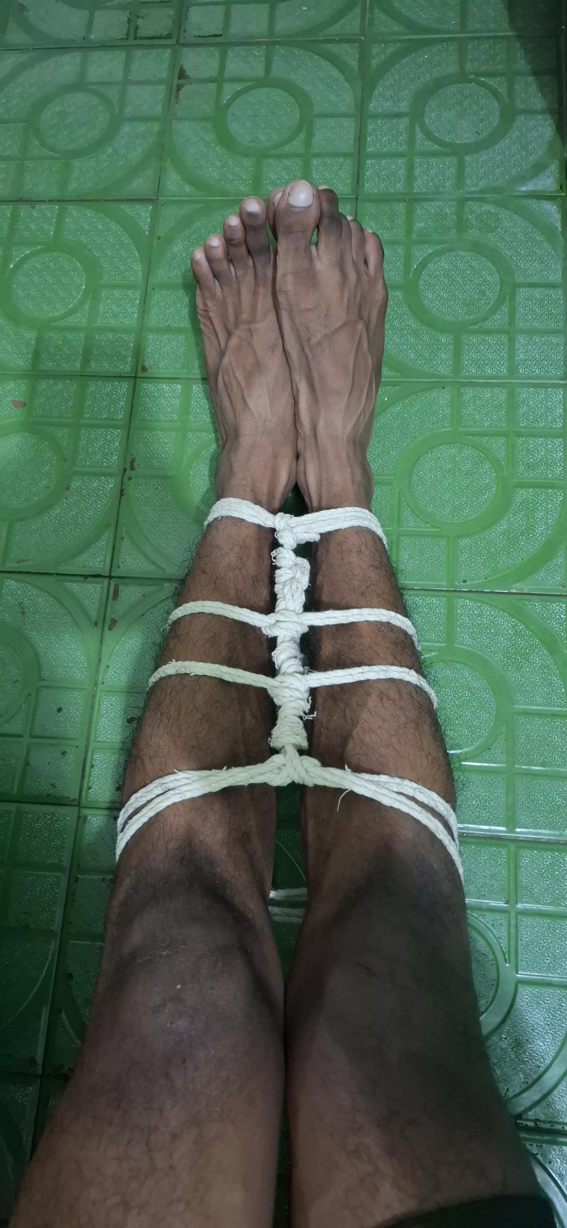 Tried leg tie  posted by shibari4