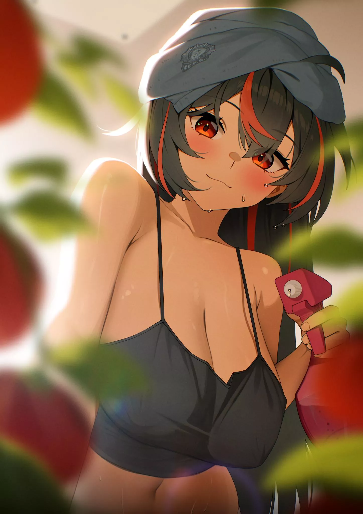 Zhu Yuan spraying tomatoes posted by marxsander2016