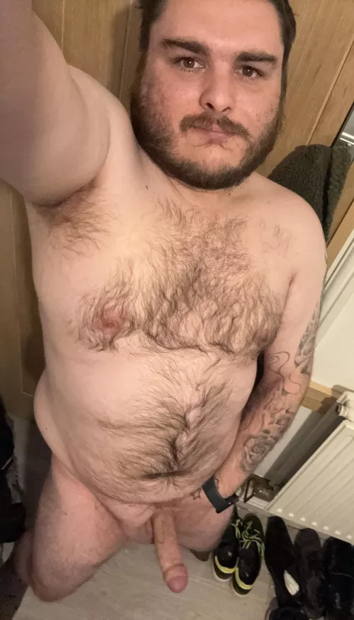 Any ladies like thicc hairy inked dudes? by TheMVP94