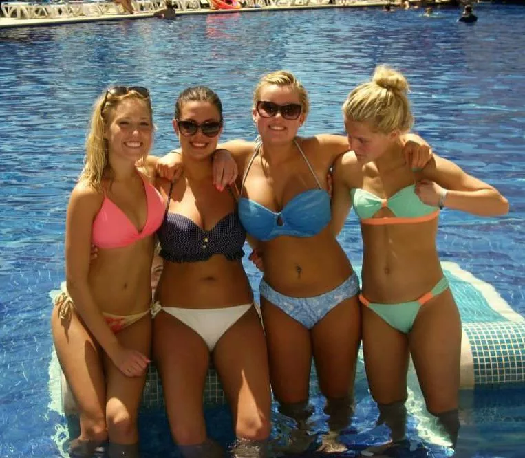 Can’t hide her envy  posted by johncumforever-