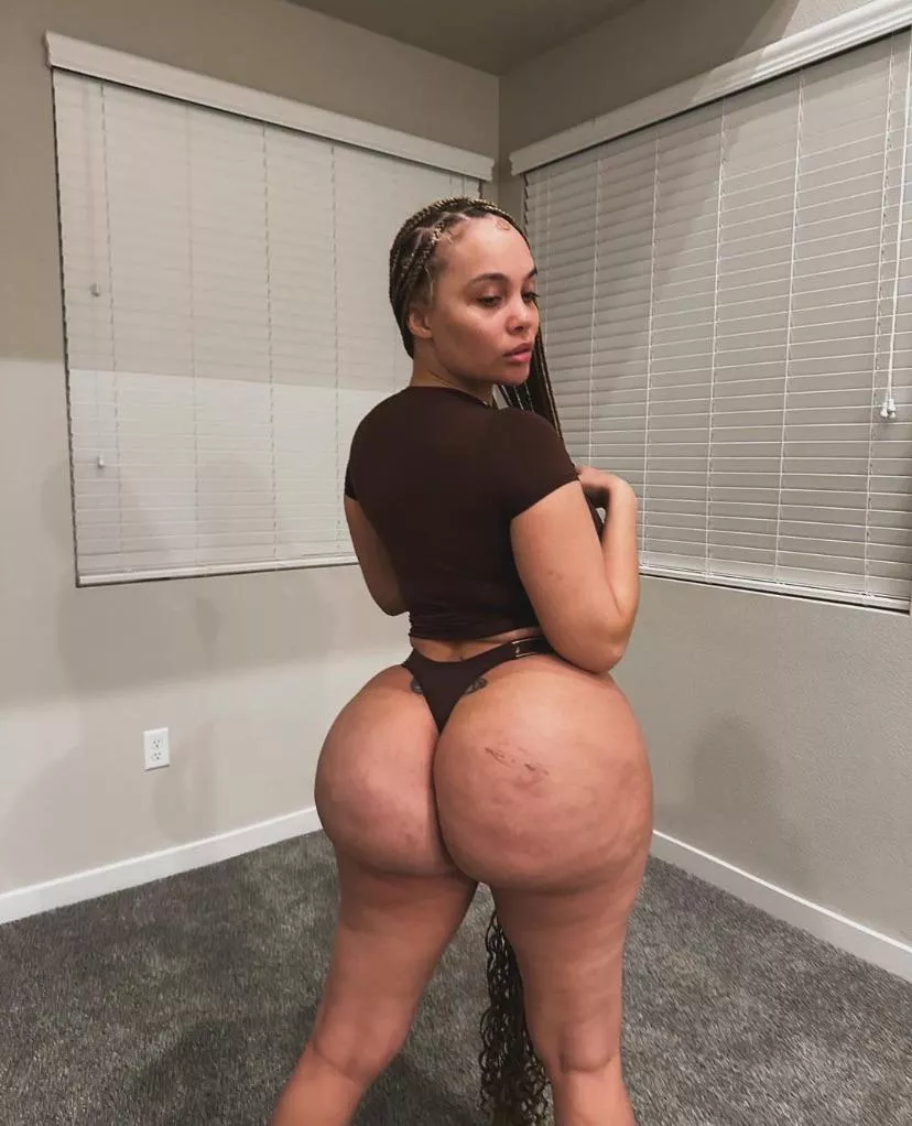 Golden posted by ManufacturerThen9833