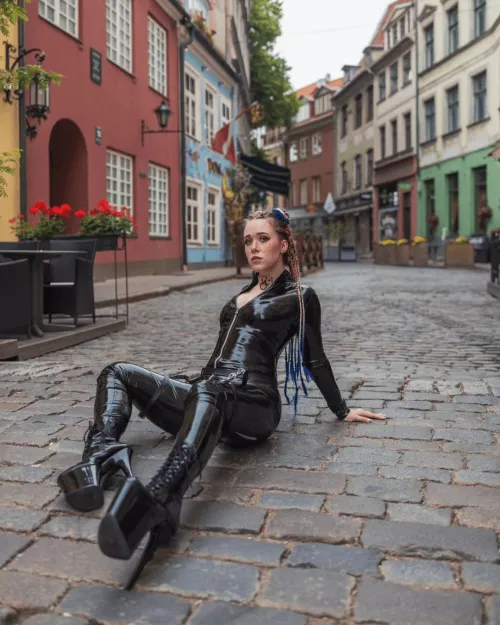 Is my shiny suit the reason you can’t stop staring? by Cupcake-Cutieee