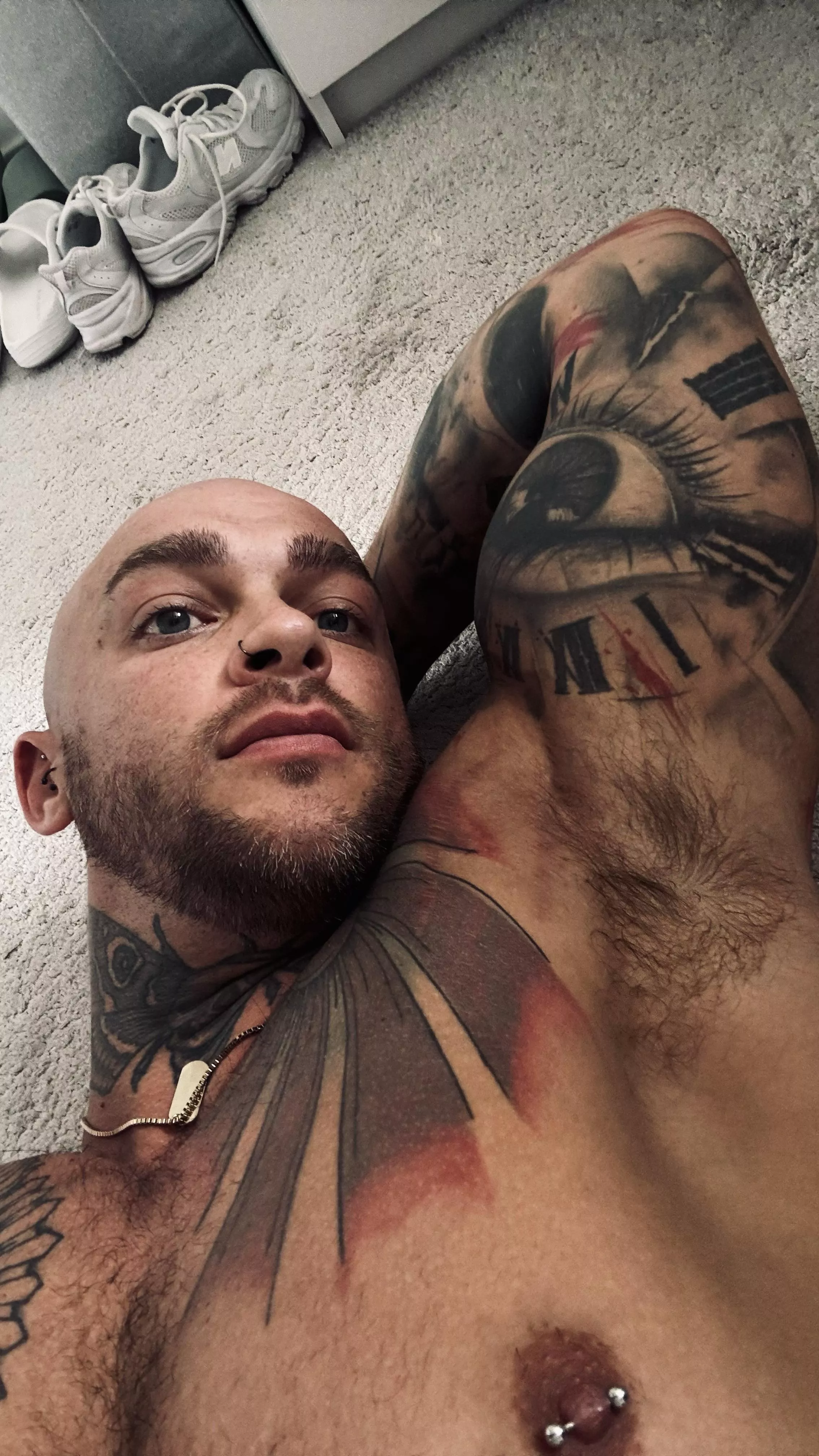 It’s simple really…lick, sniff, bury your face into my musky crevices 😏 posted by Nuttonick