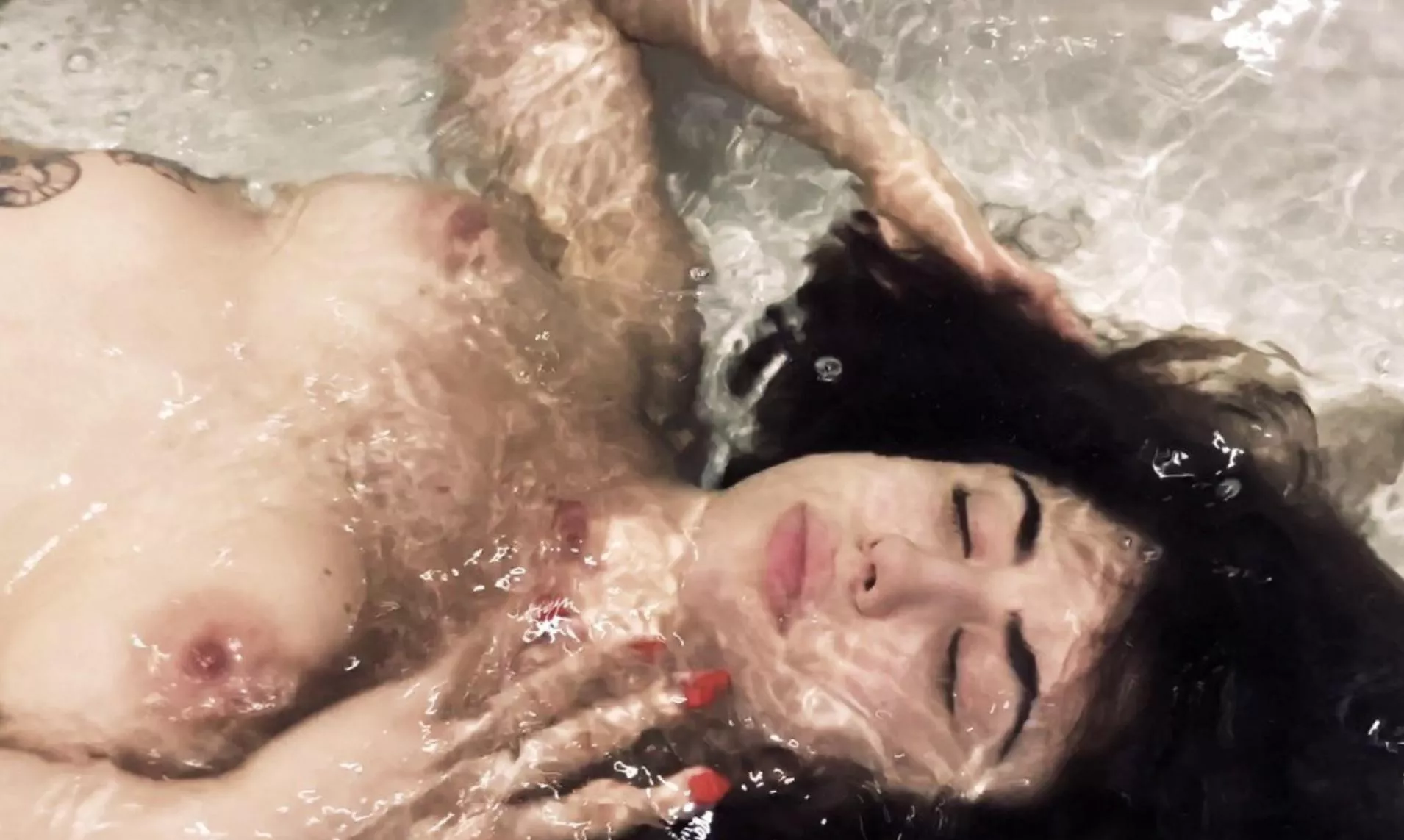 shower with me after the gym posted by attractivebaby