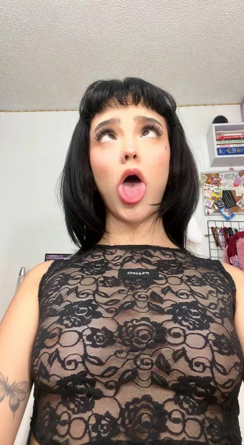 Which side of the cheek would you stick it in? Left or right by LoleCherie