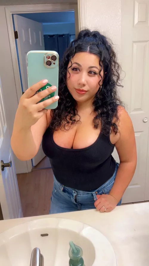 Black makes me sexy by QueenAgathaa