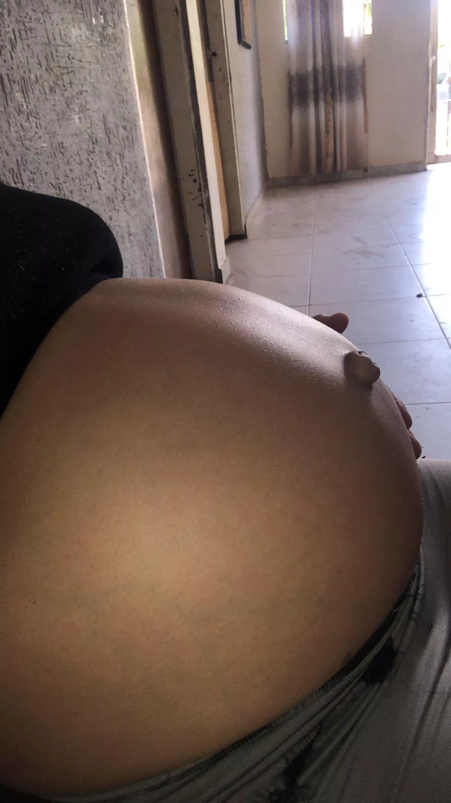 Delicious content of my sexy belly, already at 39 weeks, ready to burst 😈🥰 posted by mariassr