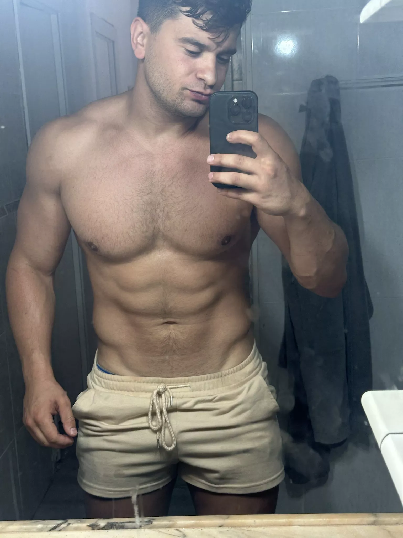 Do you like it veiny? posted by realisiwak