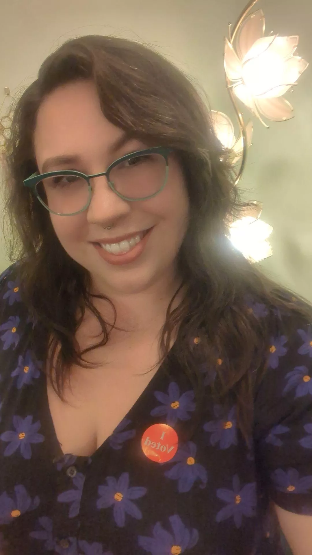 Friendly reminder to register to vote! 🤗 posted by autumn_winters_of