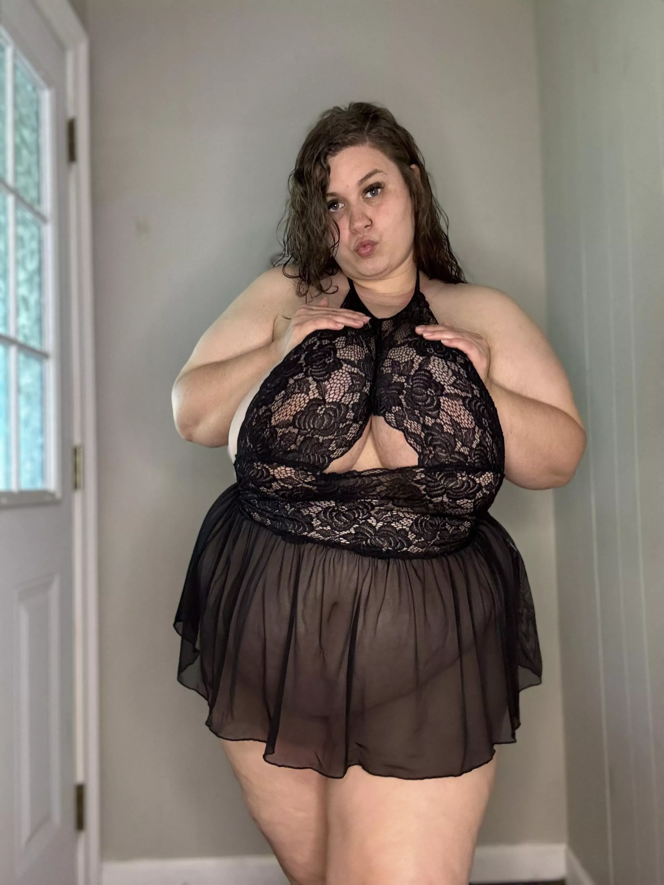 Hello I’m Goddess Luna! 6 years of experience! I’m a natural switch! I offer [fet] friendly content. Come jerk off to my big natural tits during [cam] or get blown up with [pic] [vid]. Customizable content [pic] [rate] [vid] [aud] posted by GoddessStarrL