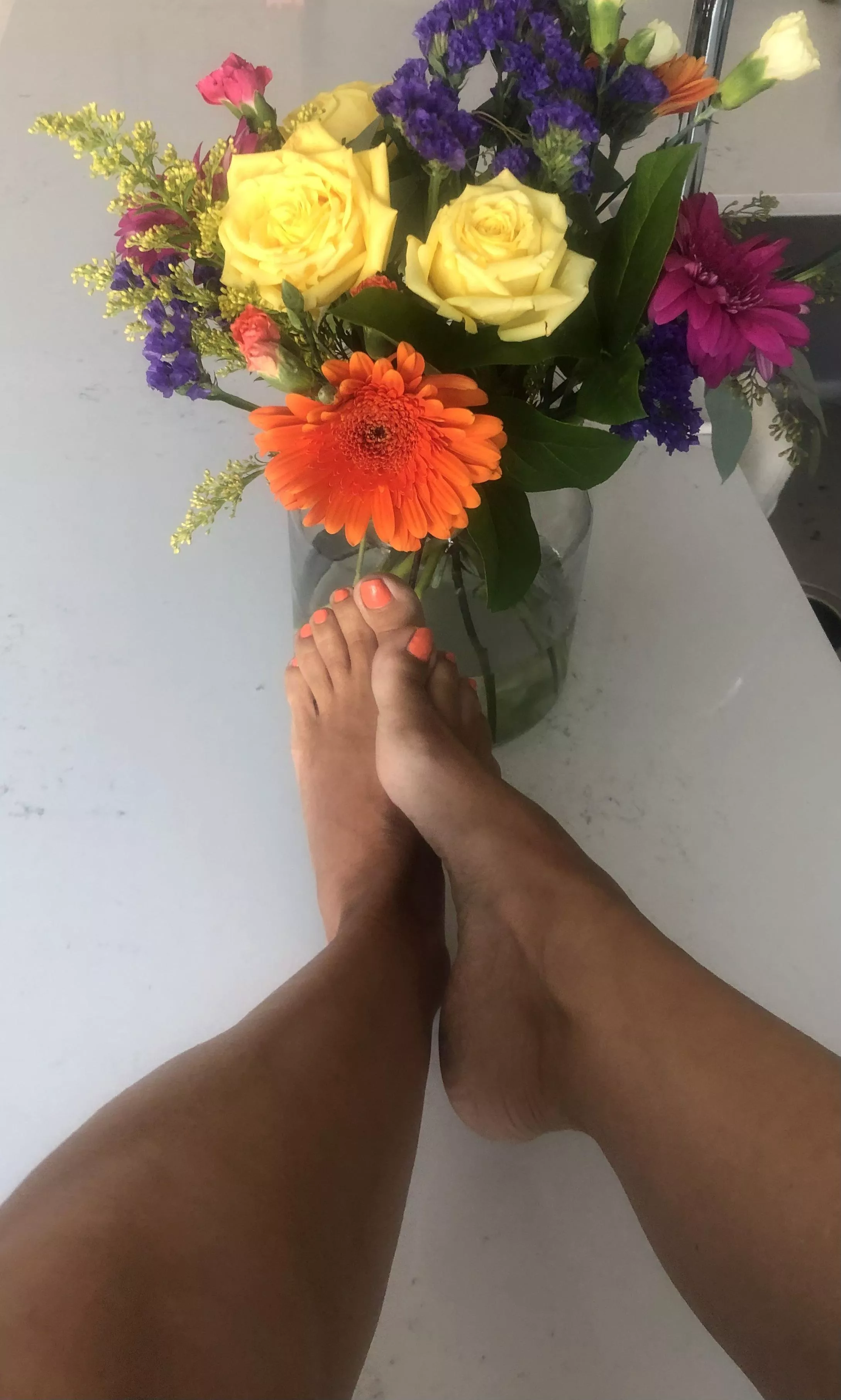 I forgot post pictures of feet with orange polish..love it, it gives a summer vibe posted by albastoes