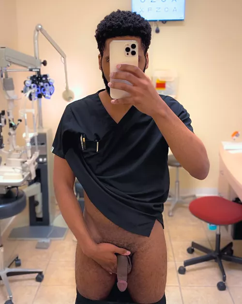 I have 20/ 8.5 inch vision  by Elliot_Stevens89