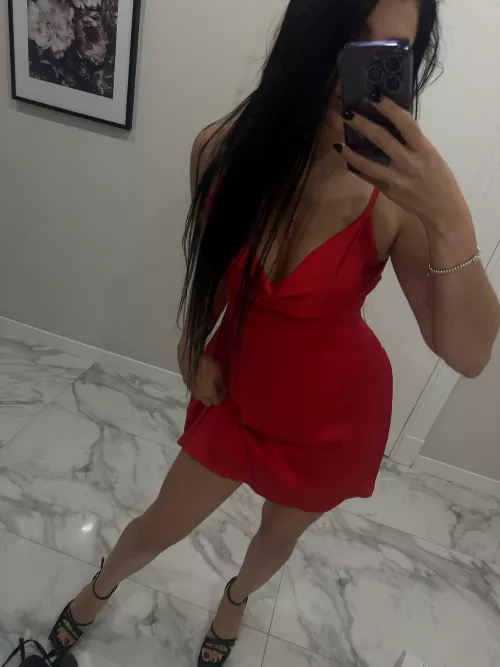 I love red by fairy_melons