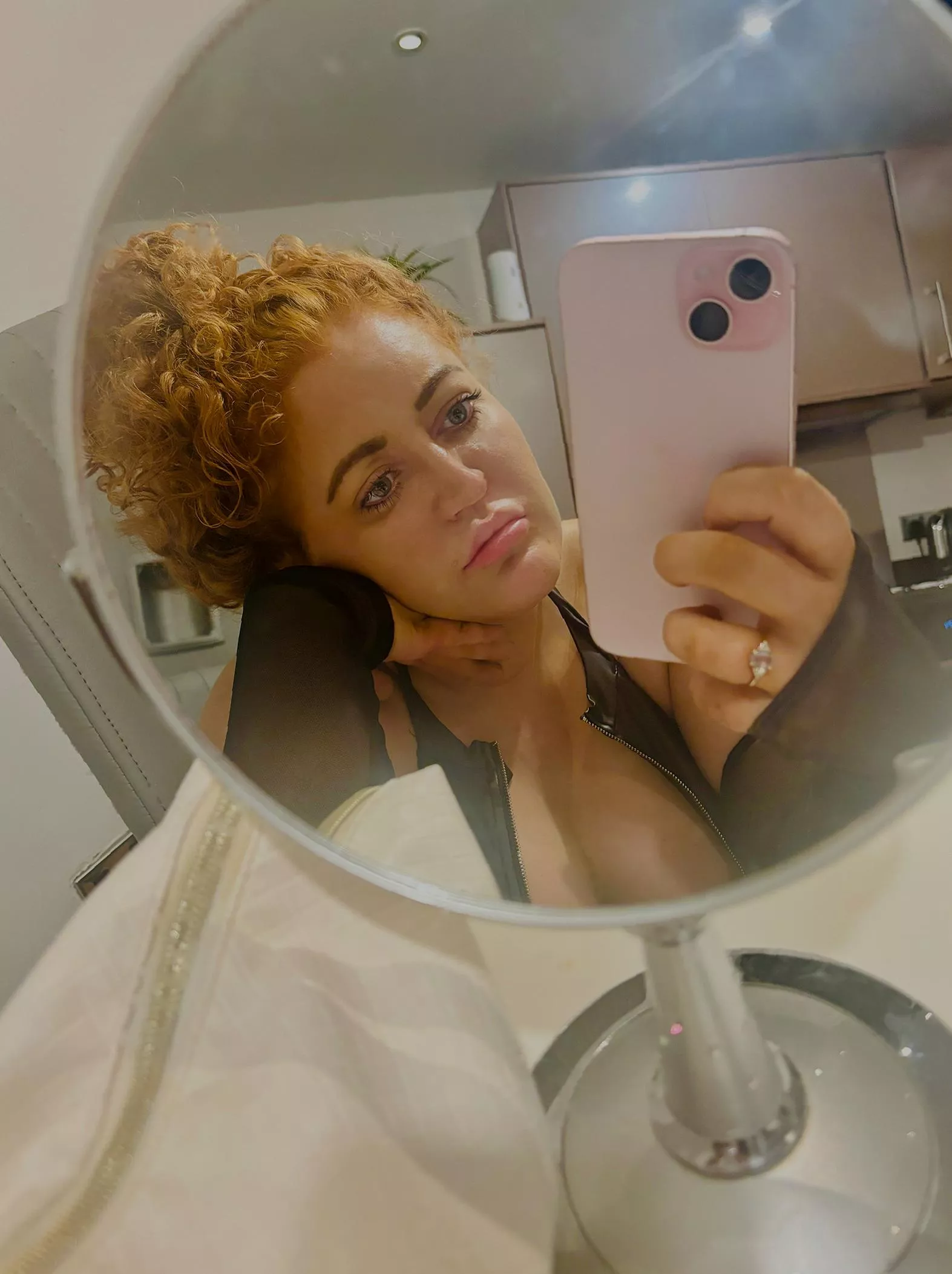 rounded mirror today posted by ObedientTablespoon