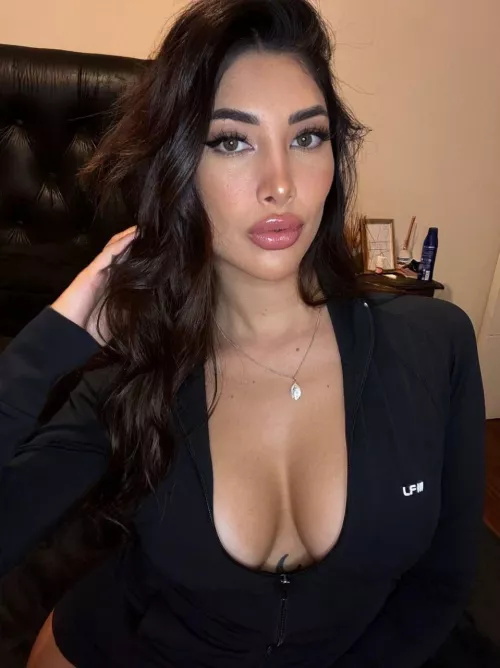 Where are you looking at? ;) by AstonishingGirl