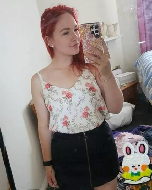 Your new office girl at your service boss posted by CharminggPrincess