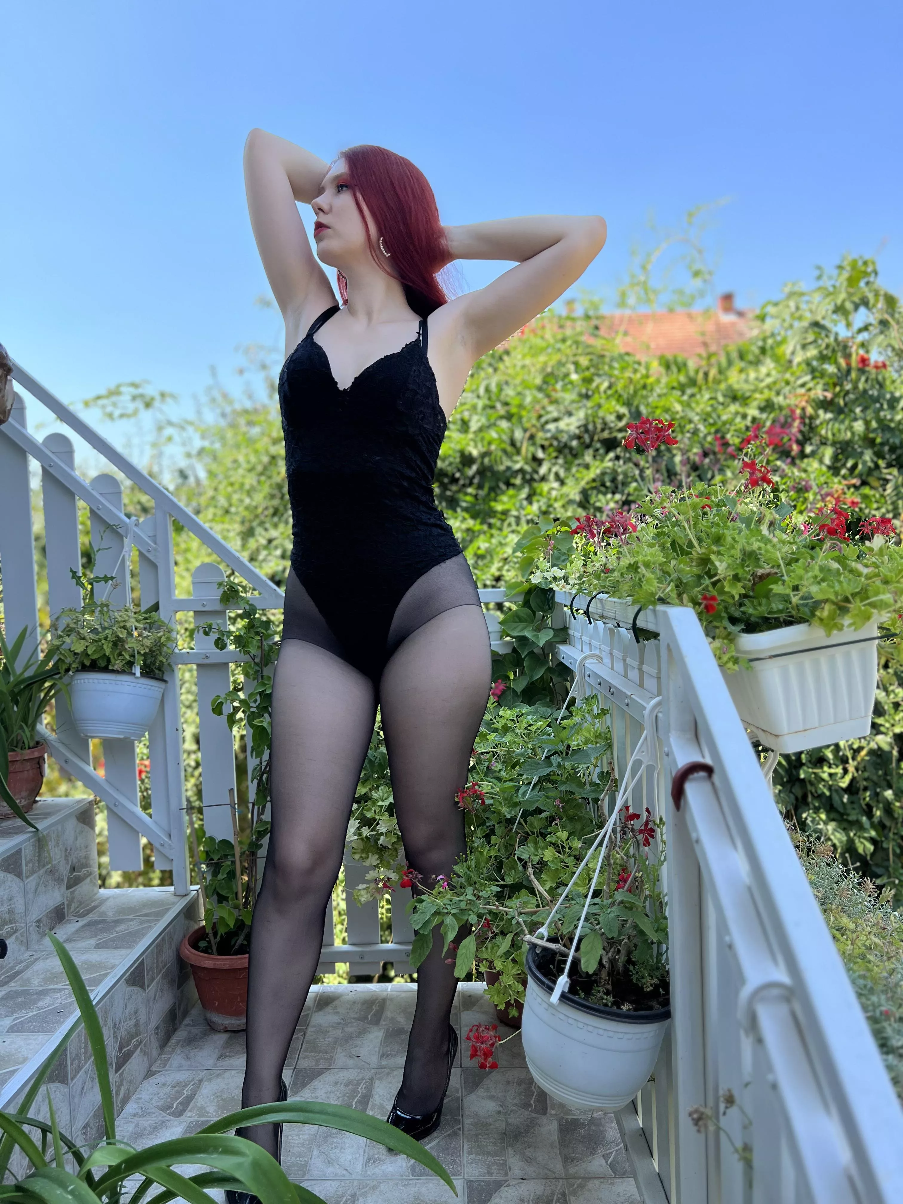 All black  posted by ichigo_emaa