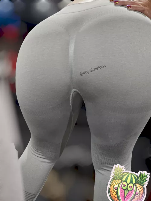 Big snack in these yoga pants  by RoyalMelons