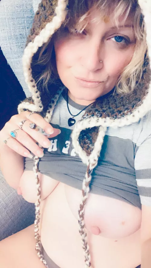 Hope you like stoner moms (f) by Old_Paramedic4026