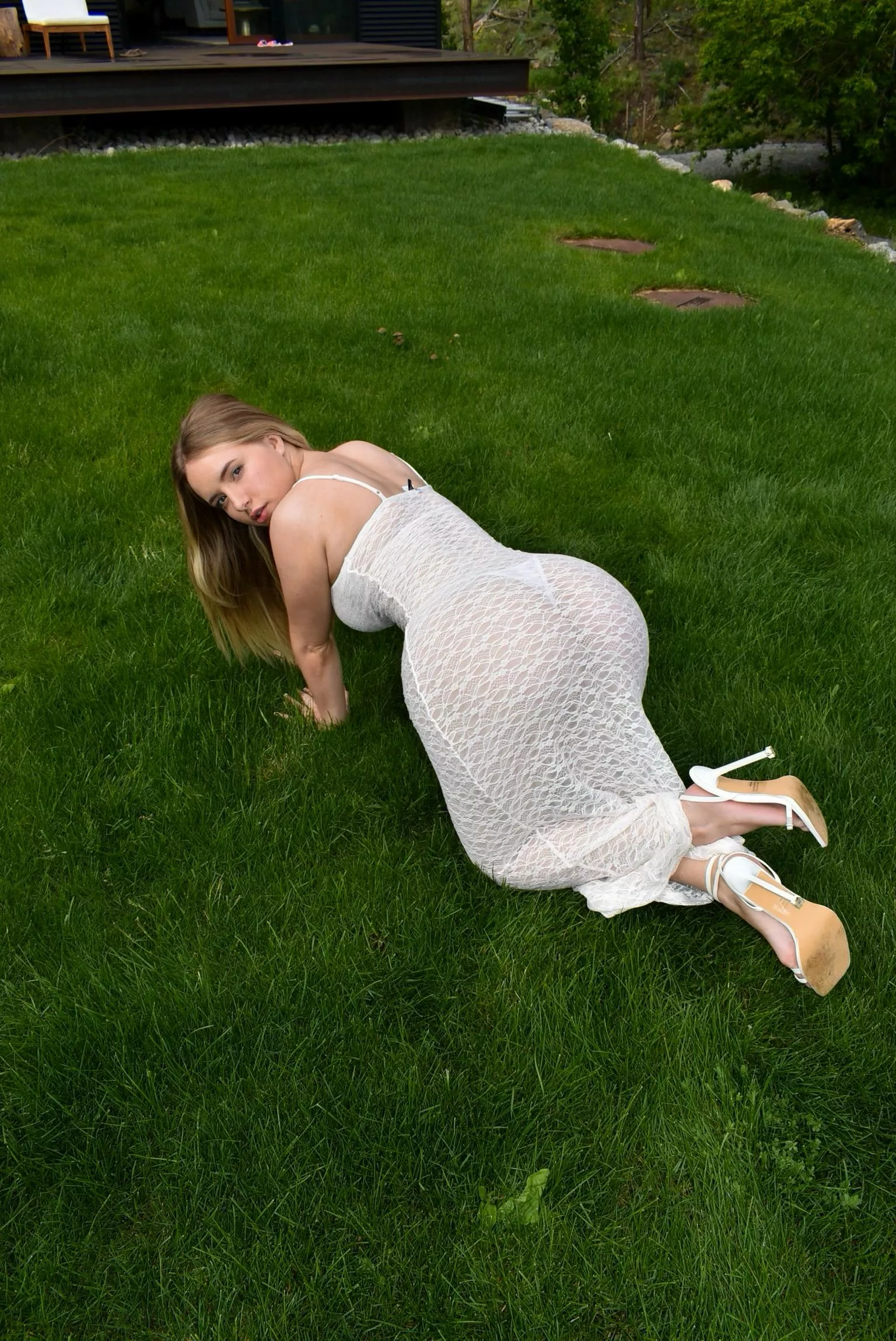 I am waiting for you to get in. posted by riachyleyerse