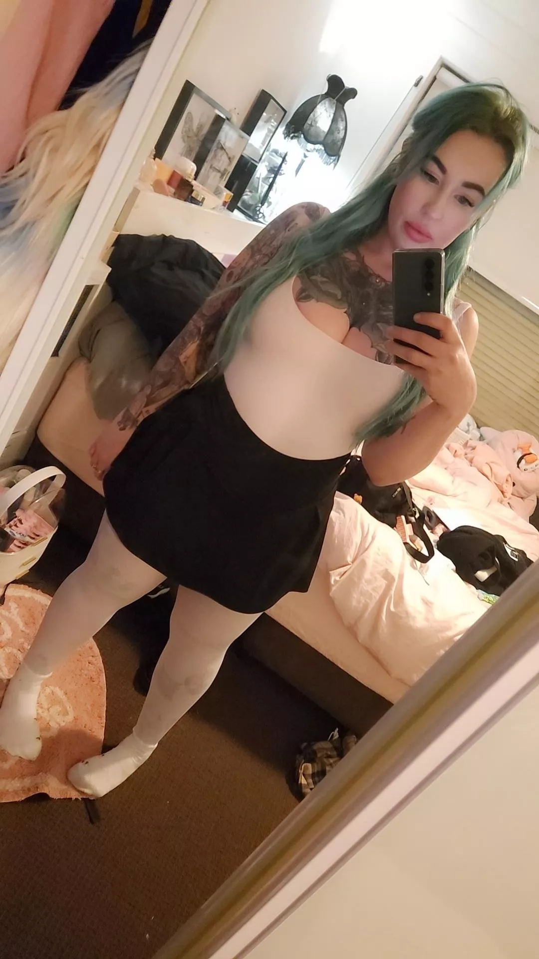 I'm a little Dolly today, all ready to be played with !  posted by _TheLittleOne_