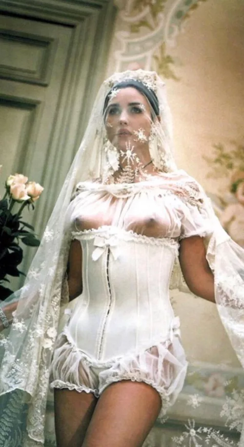 Monica Bellucci by LaurieIsNotHisSister