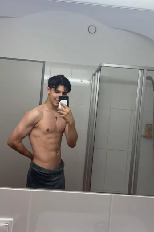 Squeaky clean ;) by Electronic-Emu-3242