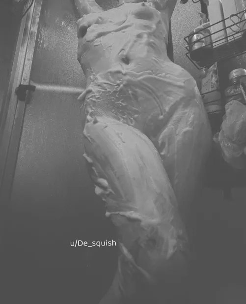 Stunning even without color 💋🖤 by De_squish