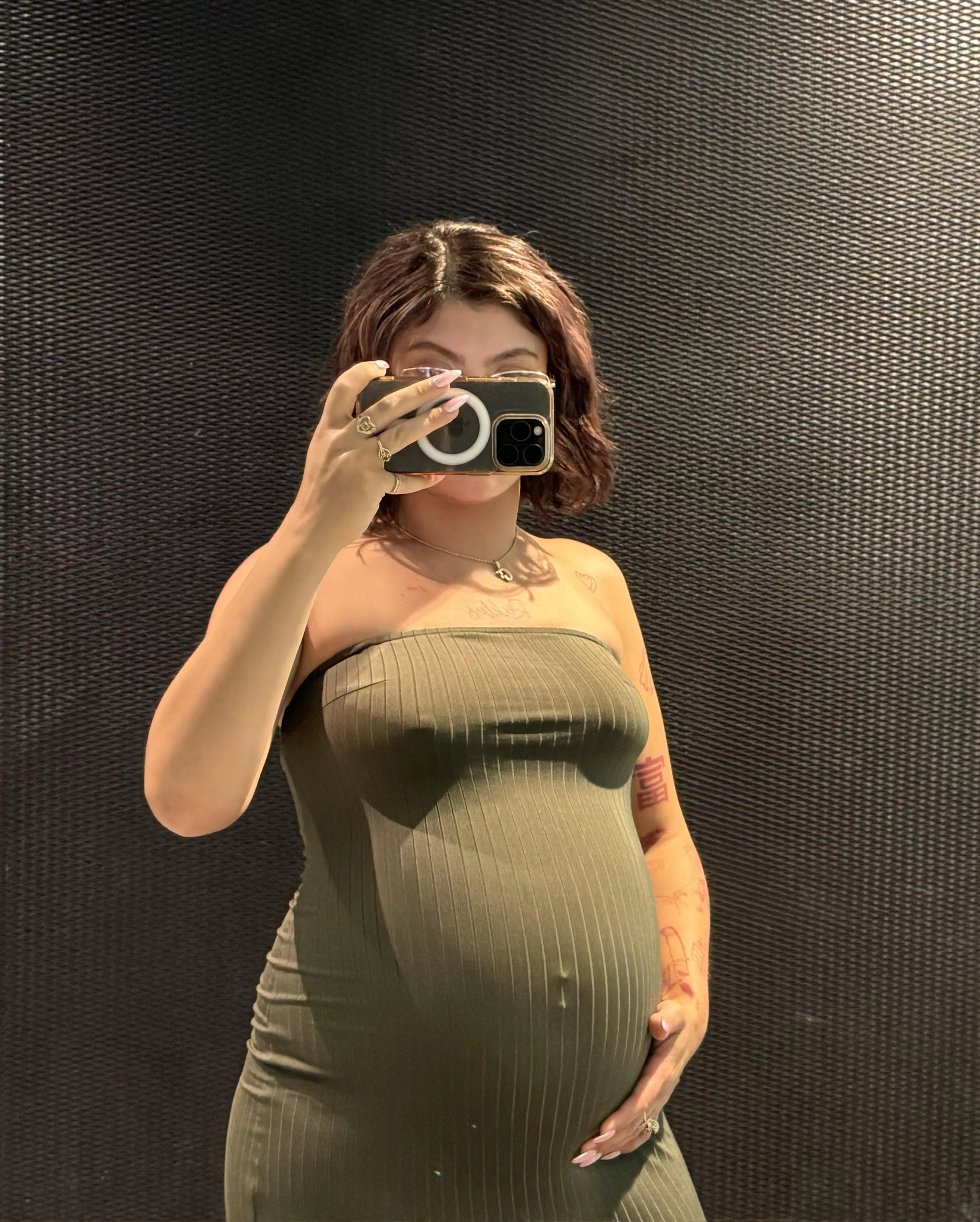 31 weeks 5’2🥰🤤 posted by Sothickbaby