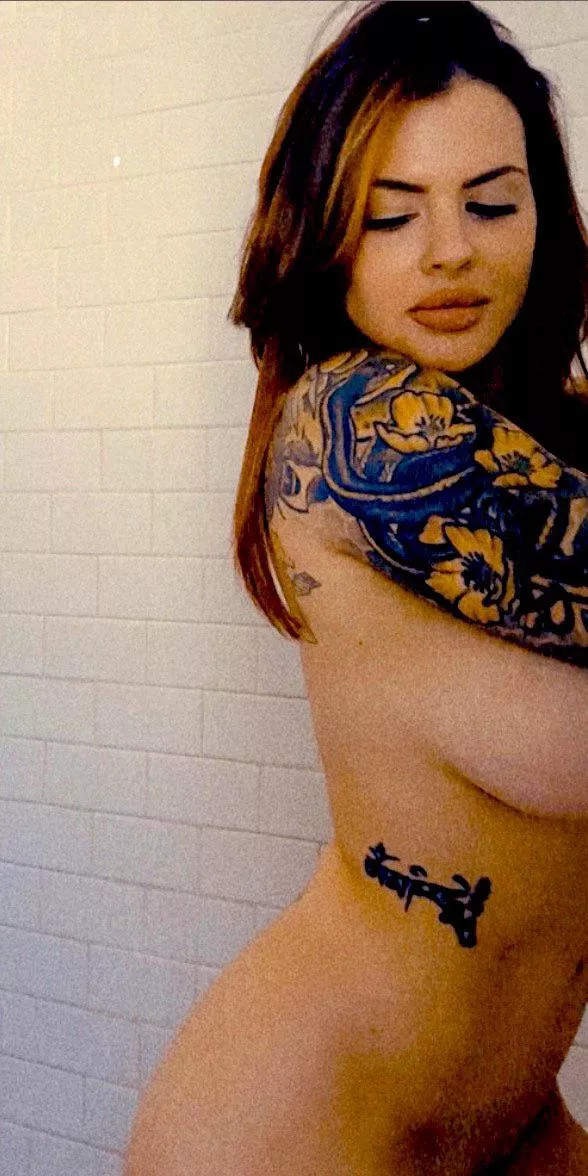 Curvy posted by SadisticFashyDaddy39