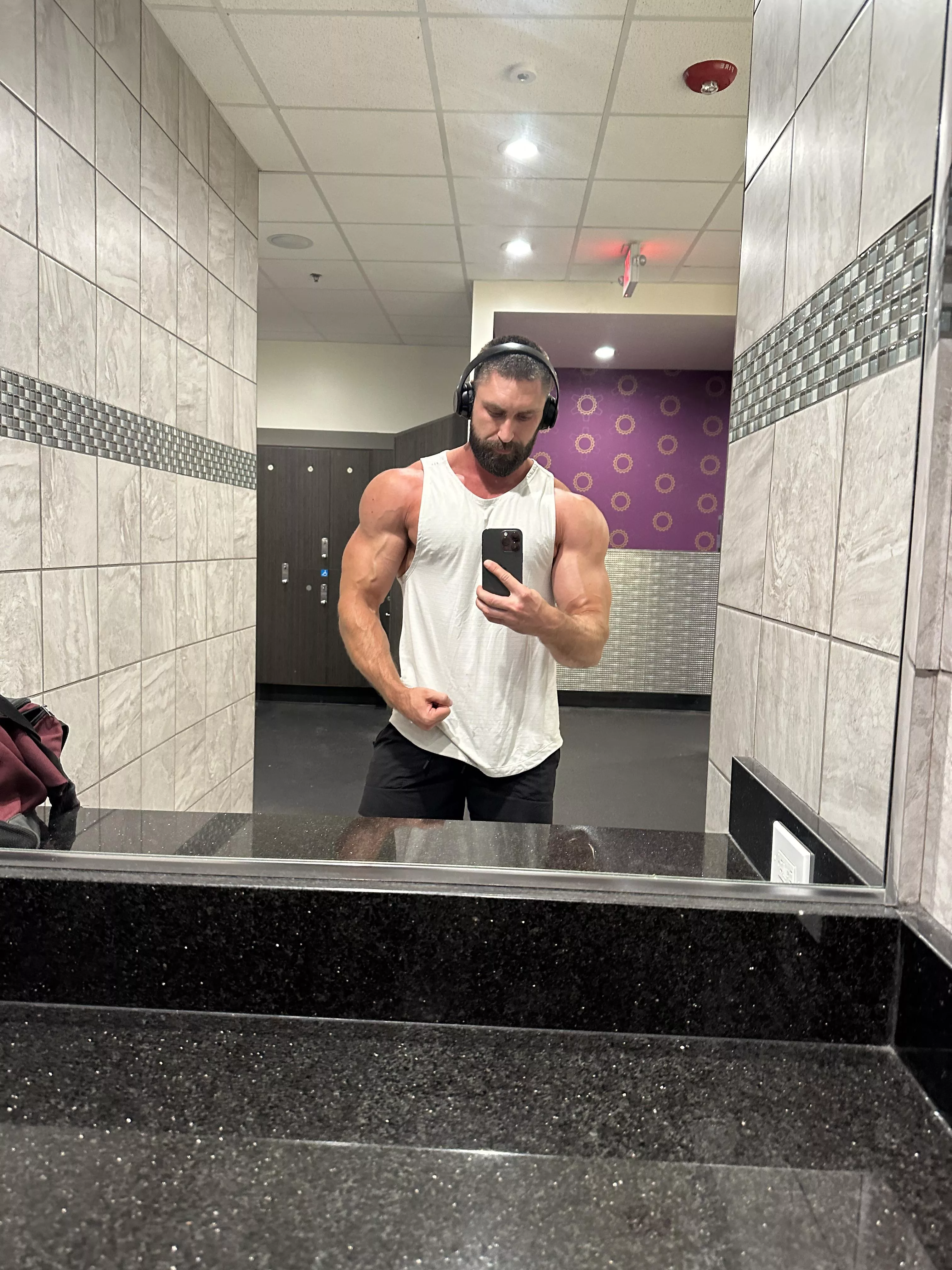 Getting swole posted by onlygainzsteve