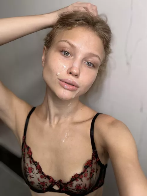 I want to be your favorite cum slut by Charming_Vera