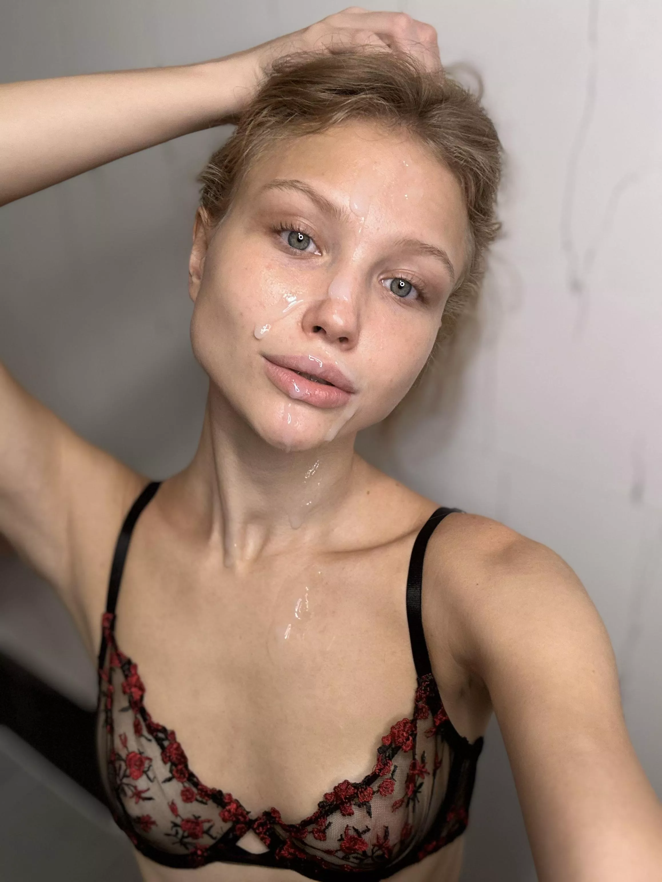 I want to be your favorite cum slut posted by Charming_Vera