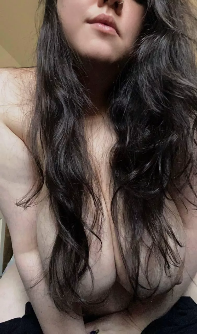 I was having a great hair day 🤷🏻‍♀️ posted by AdmirableComb8225