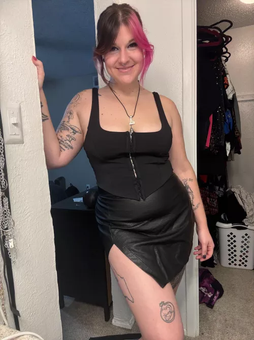 Is it ok if i wear heels on our date? Id be almost 6’8”. [f] 6ft.  by QuinNight