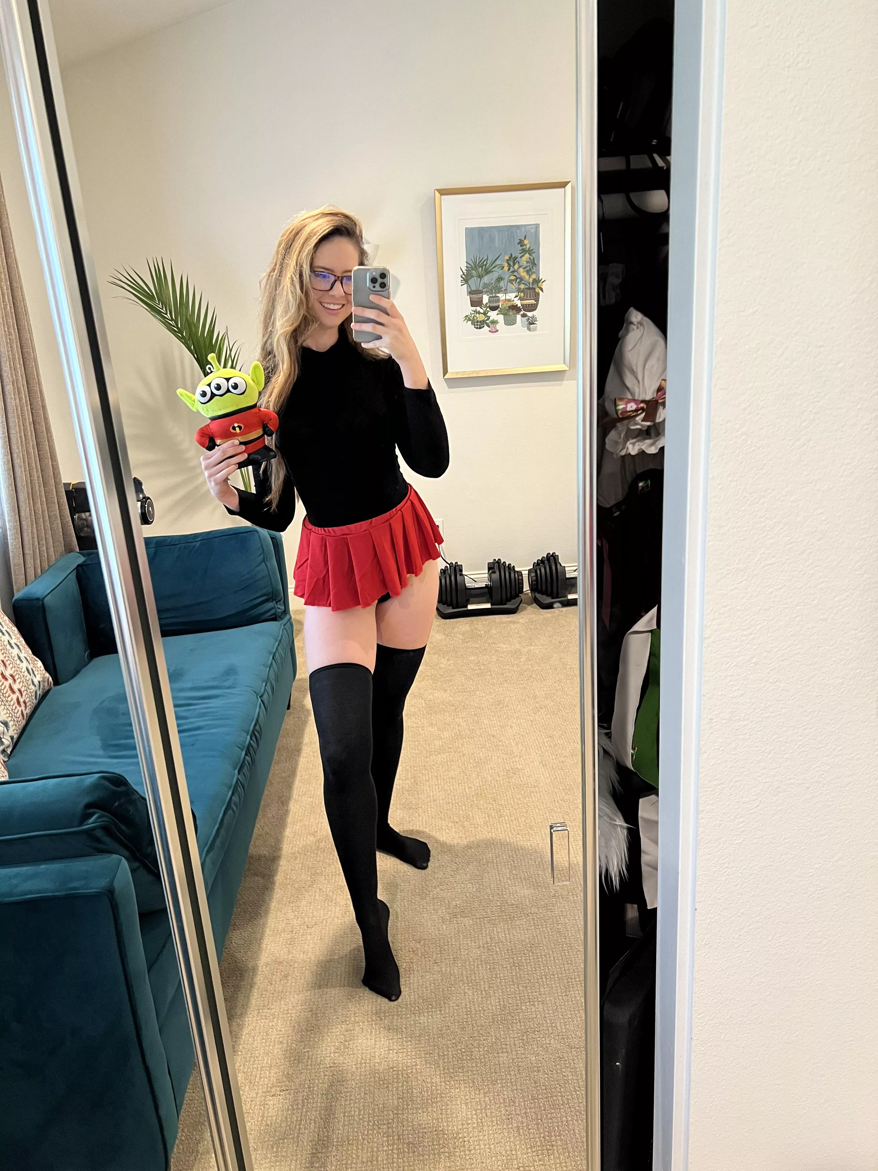 Legs for days [F] posted by festivalfashionista