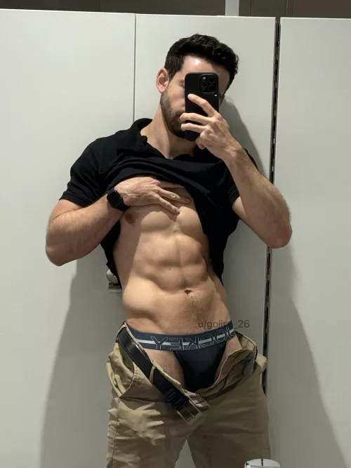 Meet me in the bathroom? by gojira_26