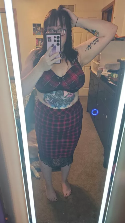 Now that I'm (re)verified, it's time to continue this party. Also, shout out to my dog. She's the real star here by MegaTiits69